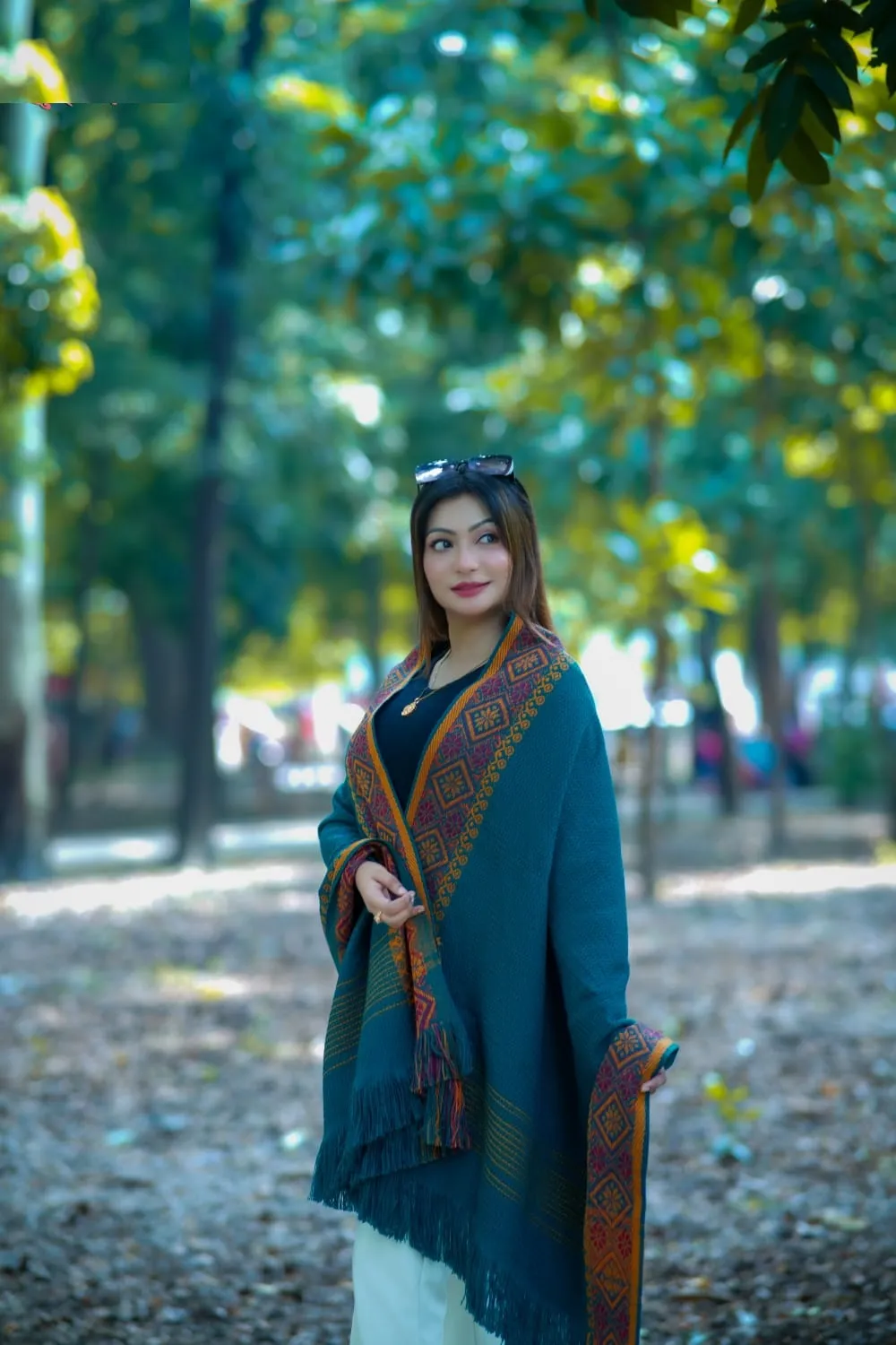 টাঙ্গাইলের ঐতিহ্যবাহী উলের শাল/চাদর কালেকশন।6 - Ma-amina.com